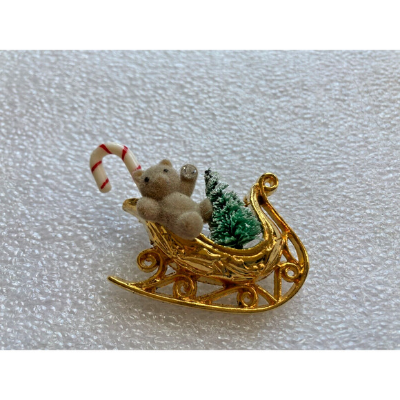 Vintage Christmas Sleigh Ride Brooch Pin Bottle Brush Tree Candy Cane Teddy Bear - Picture 3 of 4